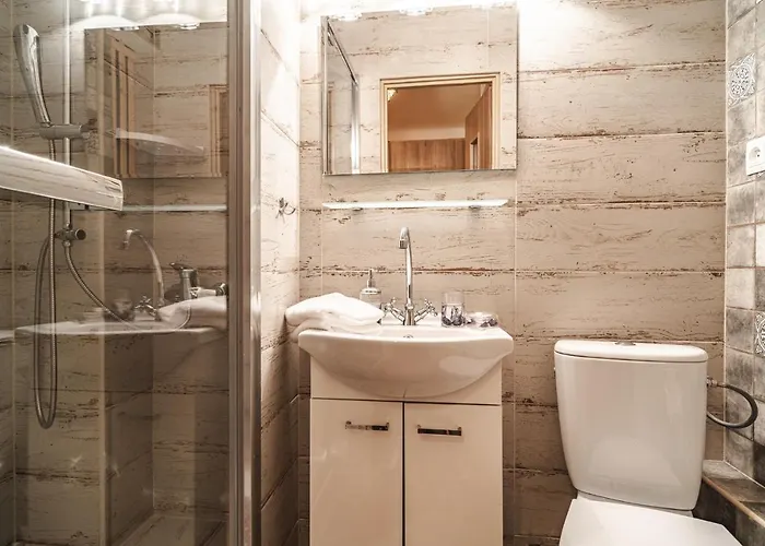 Zakohome- Centrum * كوشتيليسكا